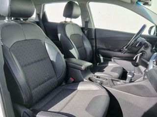 Kia Niro 1.6 GDi HEV 104kW (141CV) Drive
