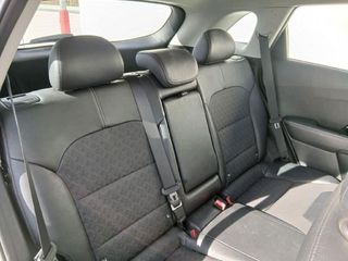 Kia Niro 1.6 GDi HEV 104kW (141CV) Drive