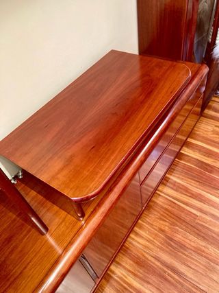 Muebles de salón madera oscura