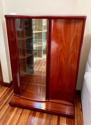 Muebles de salón madera oscura