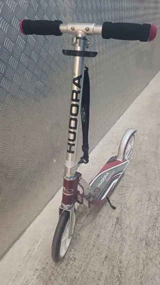 Patinete Hudora Bigwheel 205 para adultos.