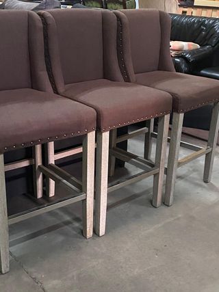 TABURETES MARRON TELA 69,99 C/U COMODOS