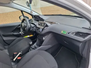 Choche en perfecto estado,todas revisiones al dia.