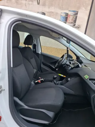 Choche en perfecto estado,todas revisiones al dia.