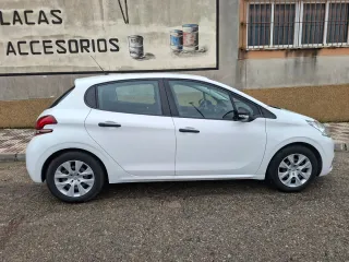 Choche en perfecto estado,todas revisiones al dia.