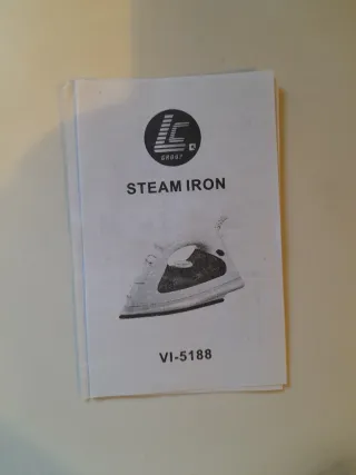 Plancha de vapor blanca y azul