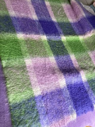 Manta Ezcaray Lana Cuadros Morado Verde