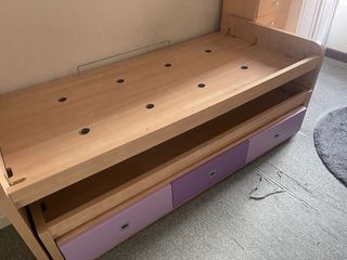 A recoger en Santutxu. Se regala cómoda + cama nid