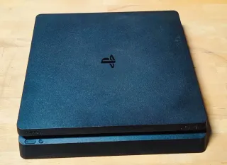 PS4 (PlayStation 4) 500GB + 2 Juegos