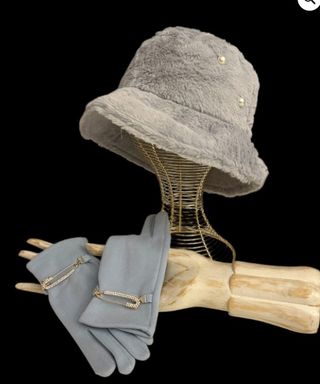 GORRO DE PESCADOR DE PELO SUAVE Y GUANTES