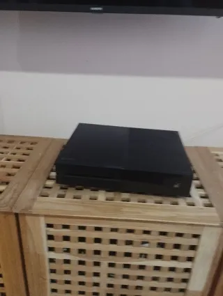 Consola Xbox One Negra con mando