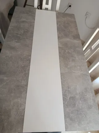 Mesa comedor y 4 sillas