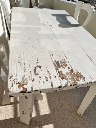 Silla de comedor blanca de madera