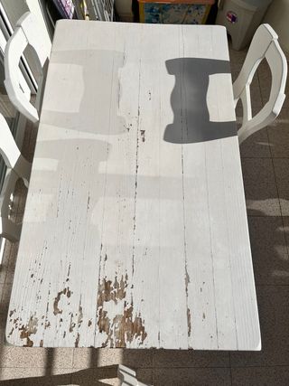 Silla de comedor blanca de madera