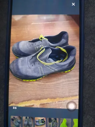 Zapatos de trabajo grises y verdes