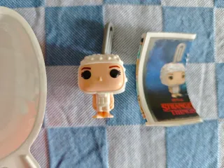 Kinder Joy Stranger Things Undici Eleven Funko Pop