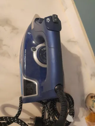 Plancha de vapor Rowenta azul