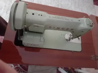 Vendo maquina de coser Shinger