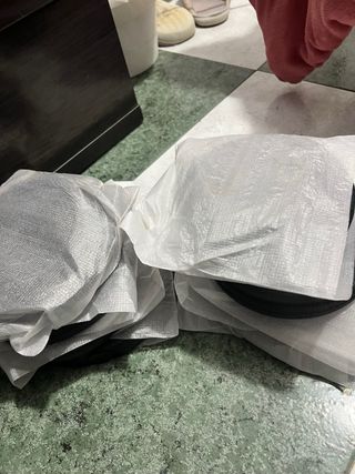 Pesas 1kg y 1,25kg (4 pesas de cada una)