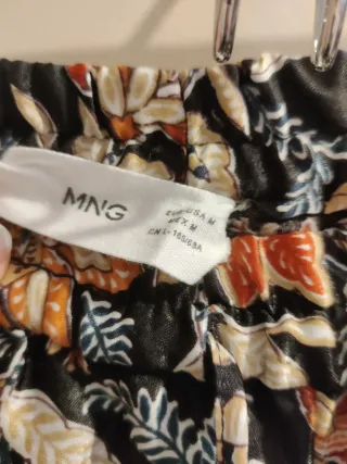 Pantalones fluidos estampados flores