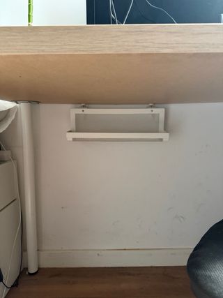 Escritorio IKEA y silla de regalo