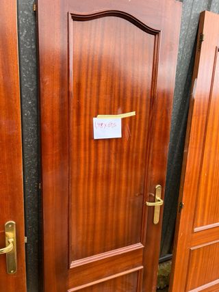 Puertas interiores de madera (3 unidades)