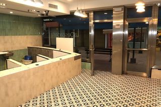 Local comercial en alquiler en Peñagrande en Madrid