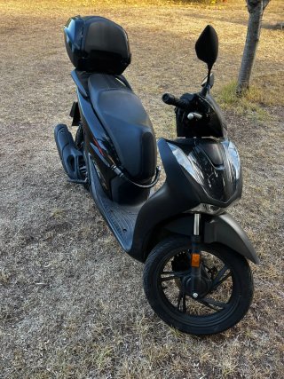 Honda SH Scooter Negra