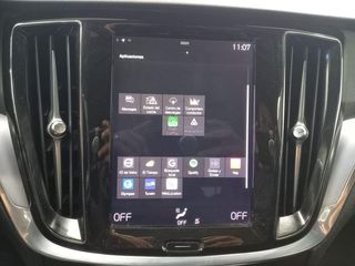 Volvo V60 2.0 T8 AWD Business Plus Auto