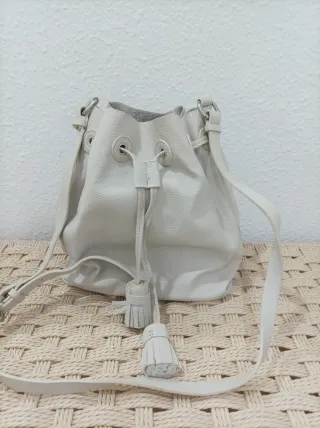 Bolso Zara ,color crudo