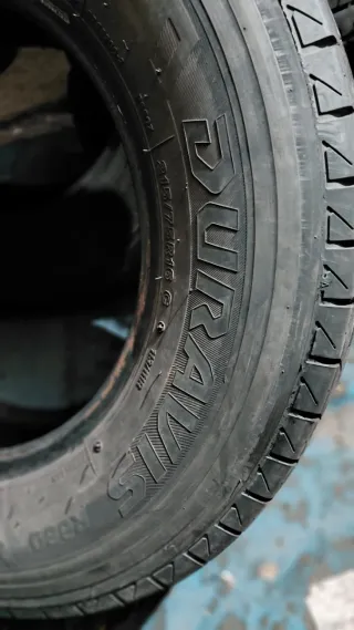 Neumático 215/75/16