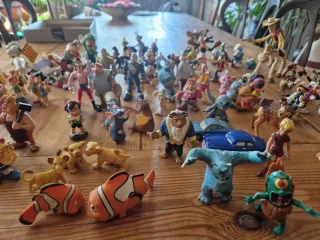 Lote 100 Figuras Disney, Warner y Más