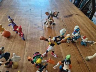 Lote 100 Figuras Disney, Warner y Más