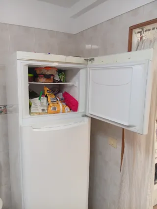 Nevera Indesit Blanca