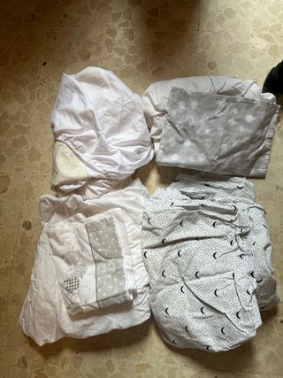 Lote sábanas cuna y funda de colchón