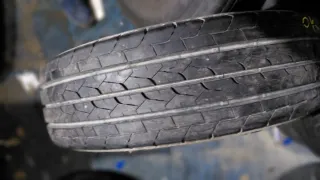 Neumático 215/75/16