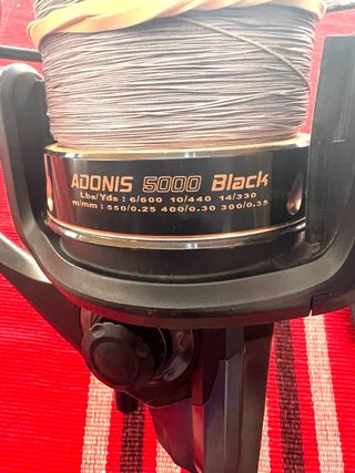 Carretes de pesca Adonis 5000 Black