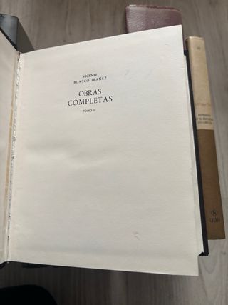 Lote de 9 libros de lujo con El Quijote