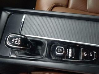 Volvo XC60 2.0 D3 MOMENTUM PRO ADBLUE