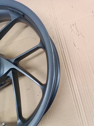 Llanta Forza 750 Honda 2025 rueda delantera NSS