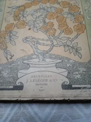 Libro de 114 años.