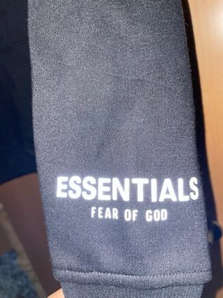 Sudadera Essentials Negra