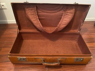 Maleta antigua de cuero