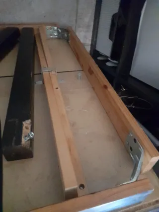 Mesa de madera plegable fuerte  pesa desmontada