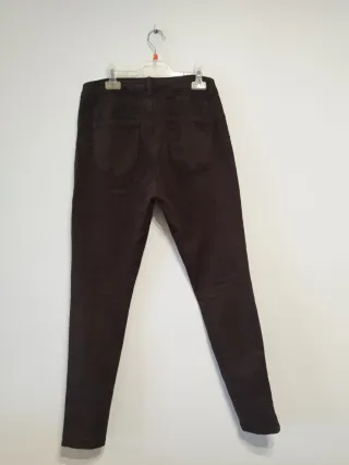 Pantalones vaqueros marrones