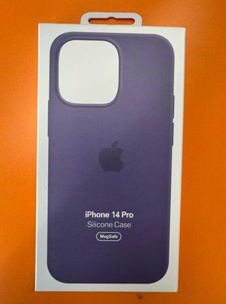Cover iPhone 14 Pro in silicone Iris