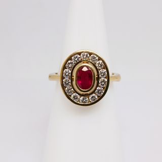 Sortija Oro 18k con Cuarzo Rojo y Diamantes