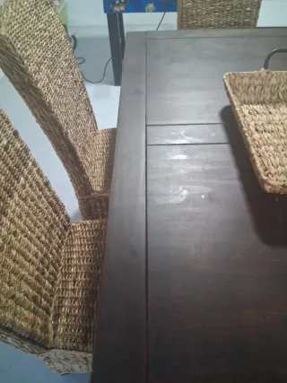 Mesa comedor y 6 sillas ratán