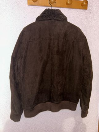 Chaqueta Sfera Marrón con Cuello Peludo