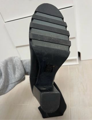 Botas altas negras tipo media